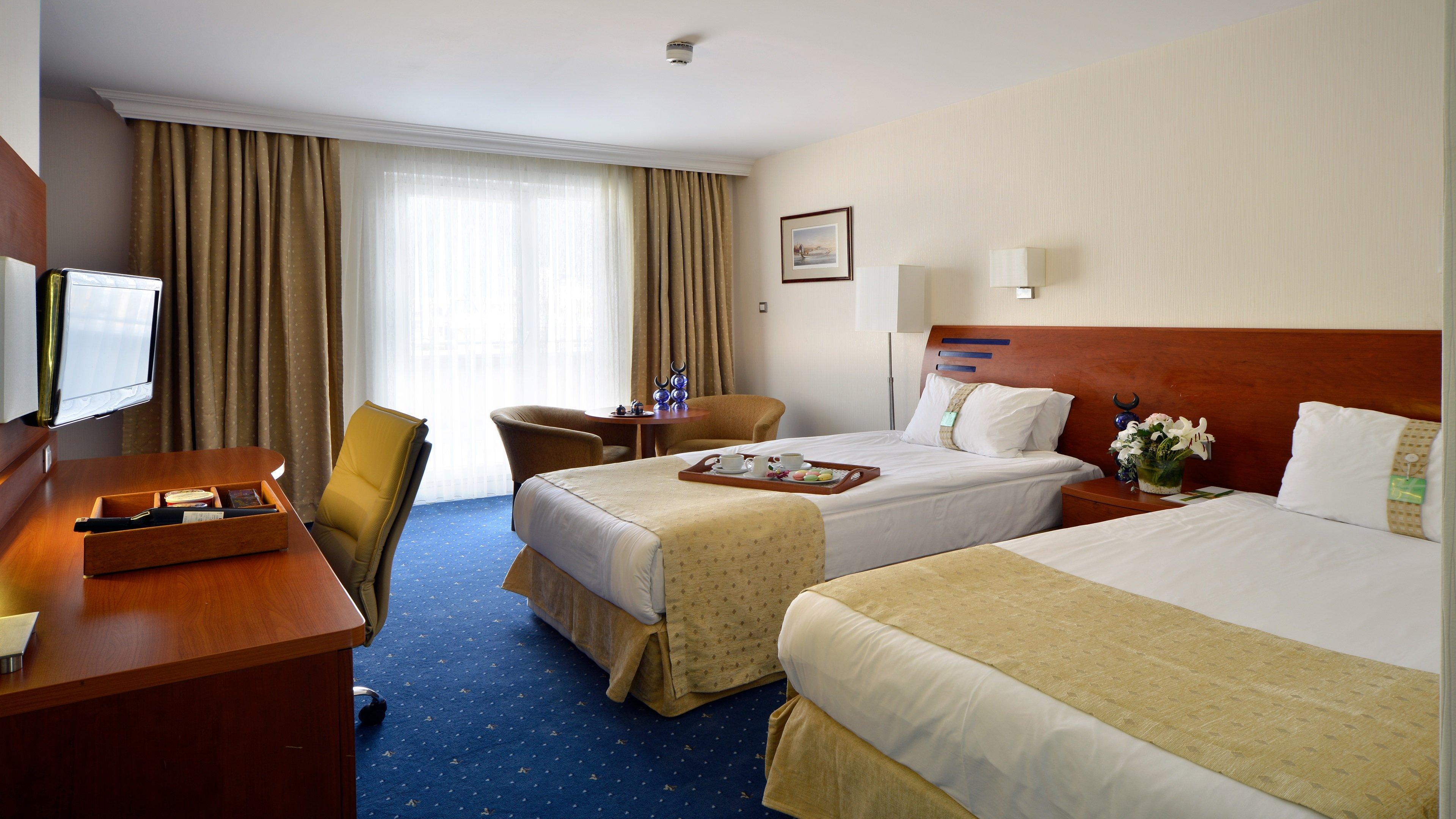 ฮอลิเดย์อินน์ อิสตันบูล ซิตี้ ภายนอก รูปภาพ A typical hotel room